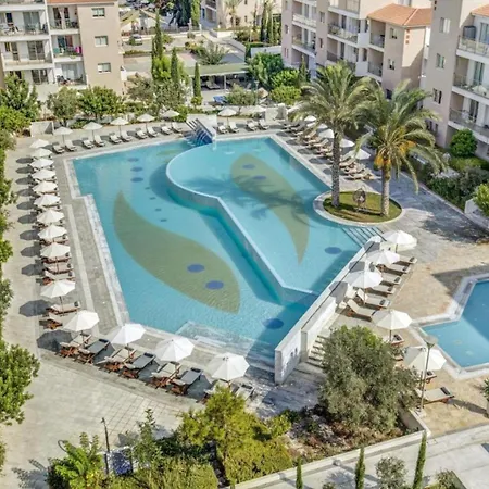 Phaedrus Living Elysian Horizon * Paphos